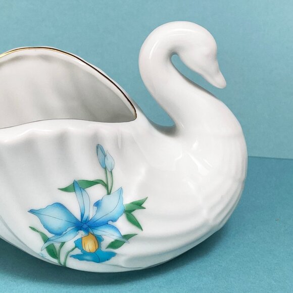 Beautiful Small Porcelain White Swan Bowl with Flowers - Swan Planter - Cottage - Picture 2 of 7